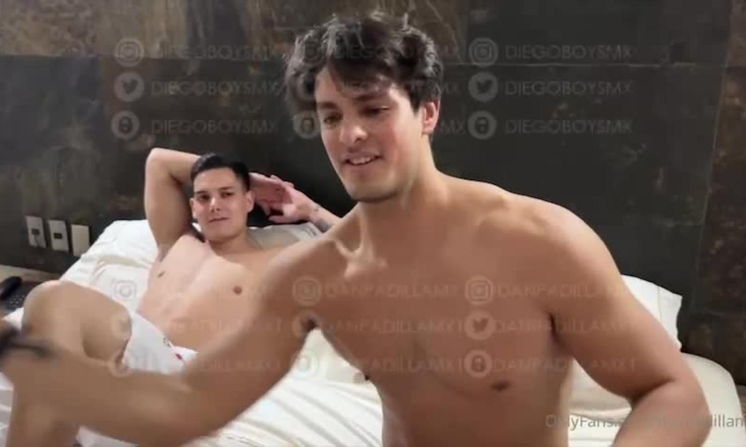 TikToker Daniel Padilla (danpadillamx) – jerking and hole play