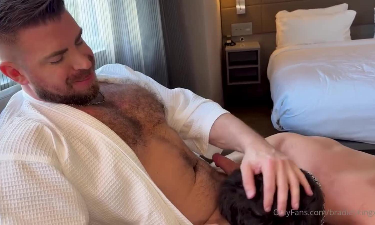 Bradley King fucks Alex Grant