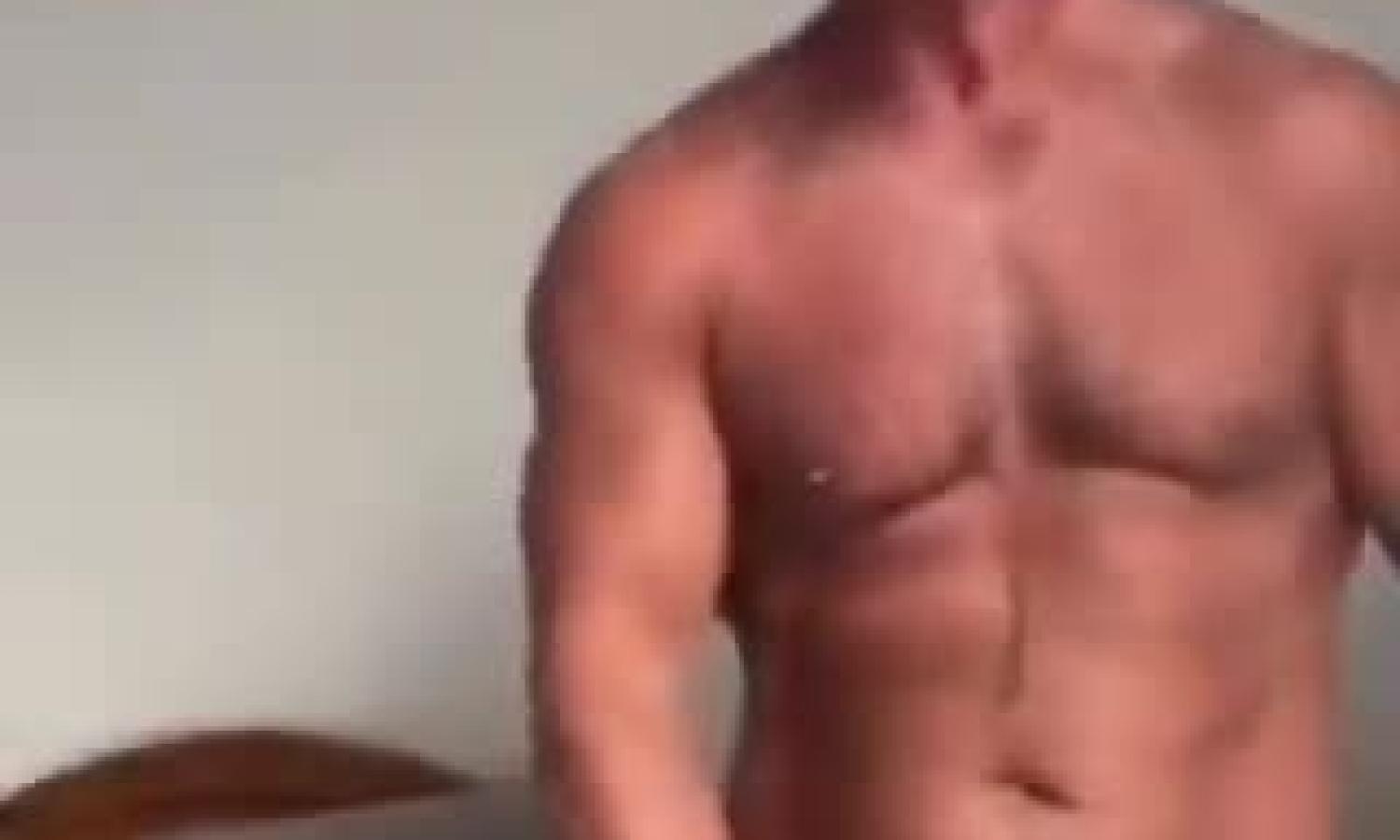 Mature fit guy jerks off