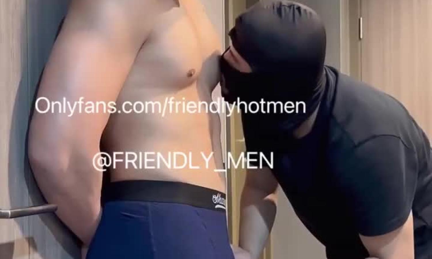 Asian guy gets anonymous head – Friendly_hotmen