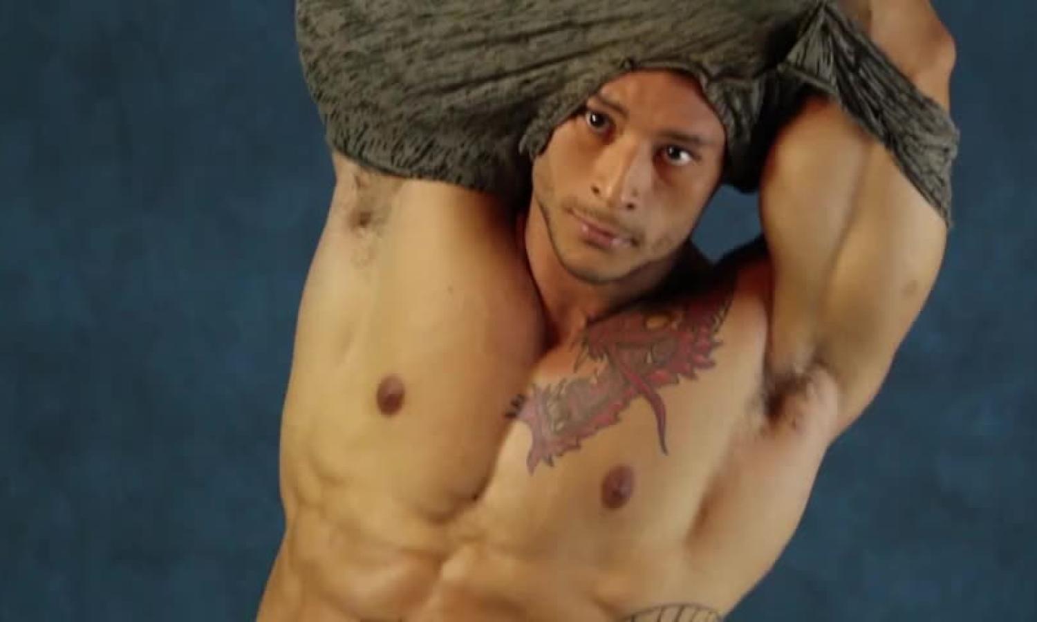 KELVYN MARXS - yummy TATTOO