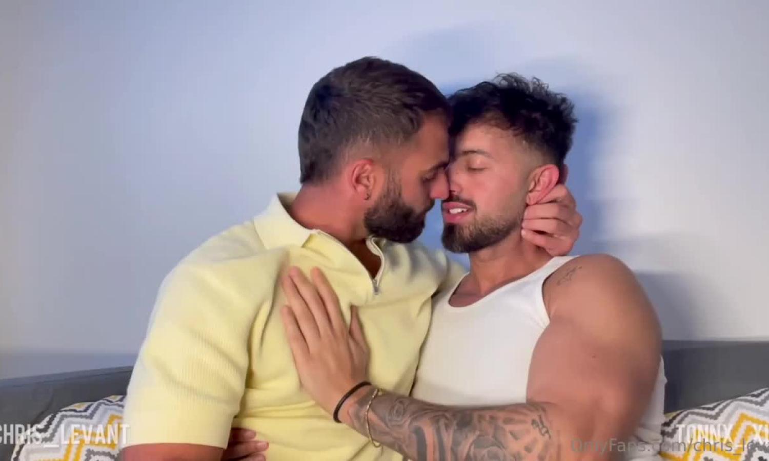 Chris Levant and TONNX XL fuck