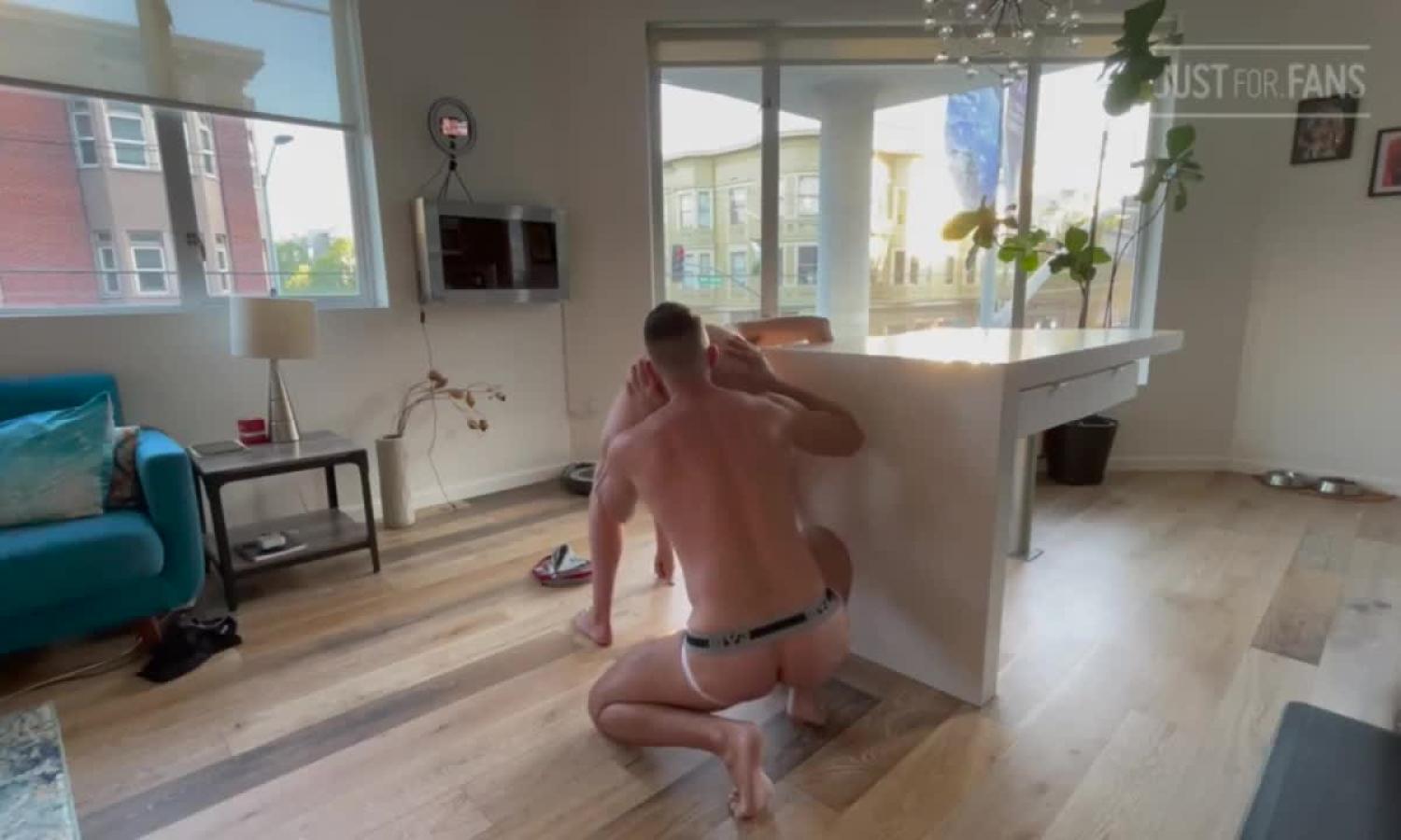 Jonah Wheeler (ShowOffJonah) and Dominic Cain fuck in the kitchen – POV