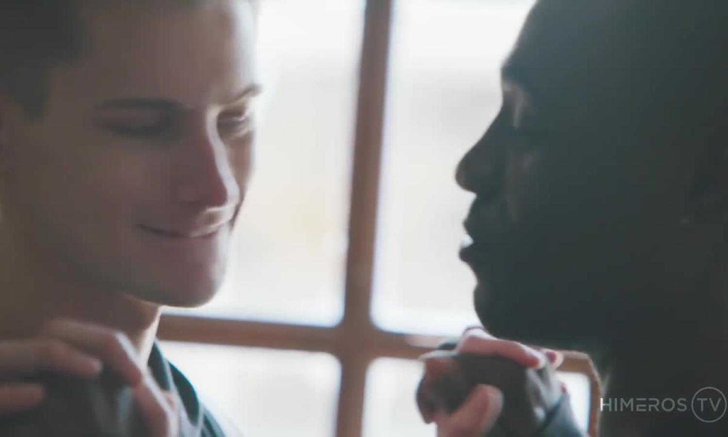 Trevor Harris sucks Benny Blazin – Body talk