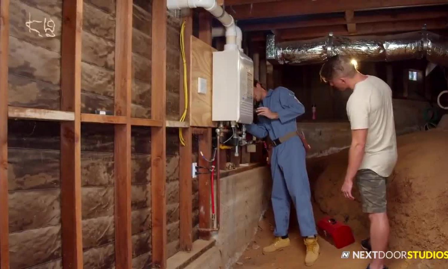 Leeroy And Jake Work It Out In The Barn