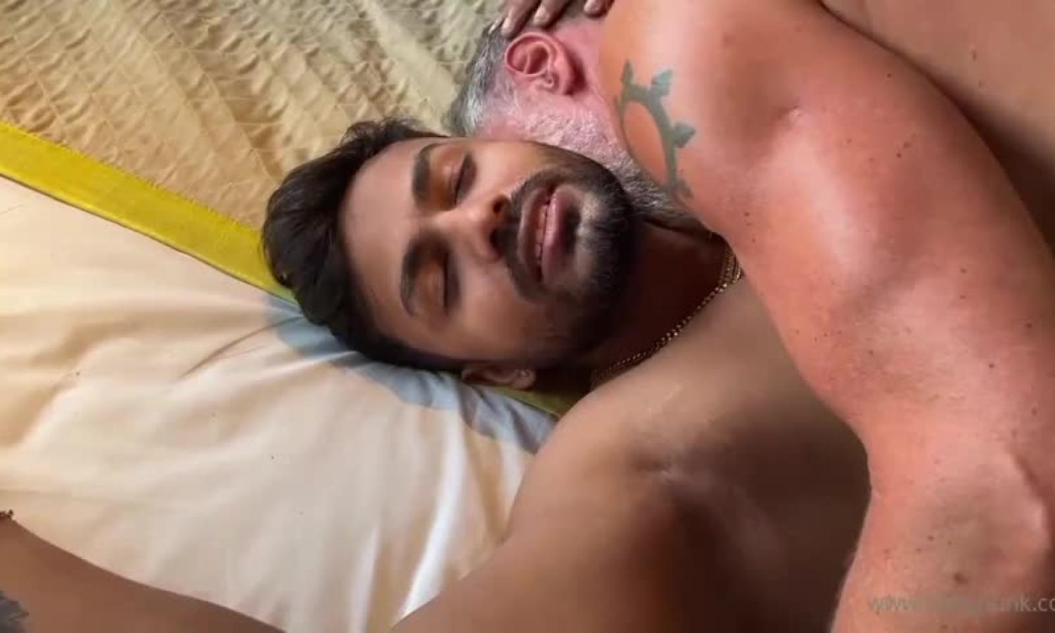 Indian muscular man Bonghunk getting fucked by Daddy