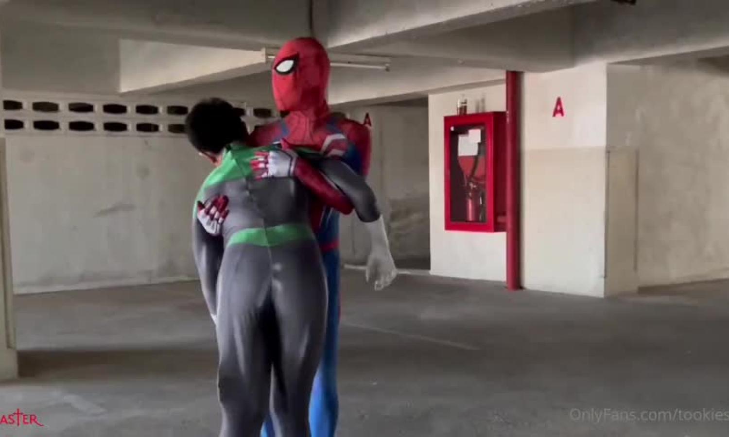 Green Lantern VS Spider man