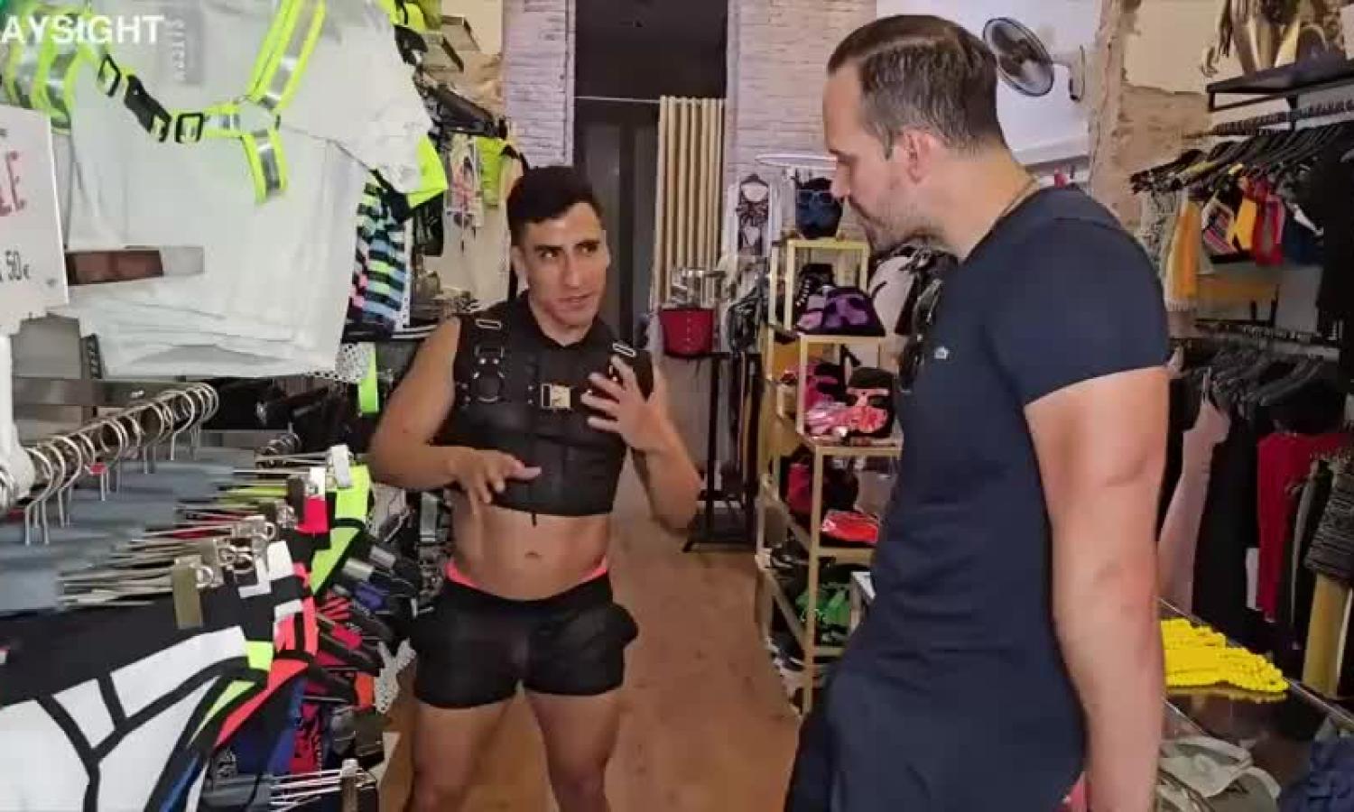 Marcel Boom (MarcelBumX) And Andy Onassis - Try My wazoo In The Fitting Room - GaySight (GS)