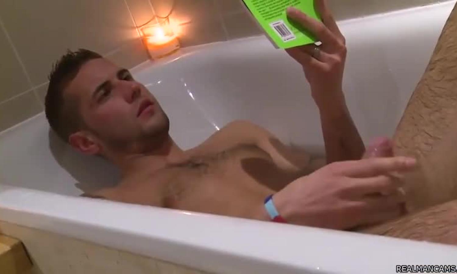 wild twink BathTub fuck